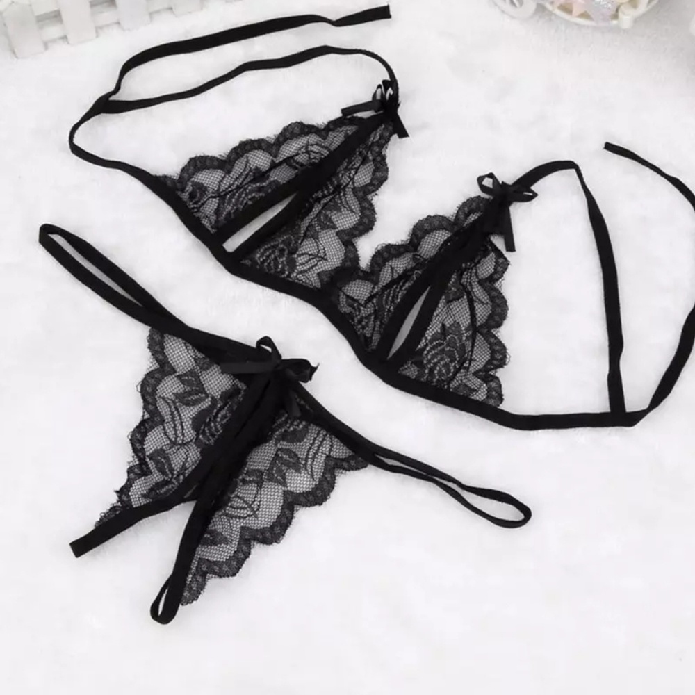 Beautiful Lace Underwear and Bra Lingerie XL Black